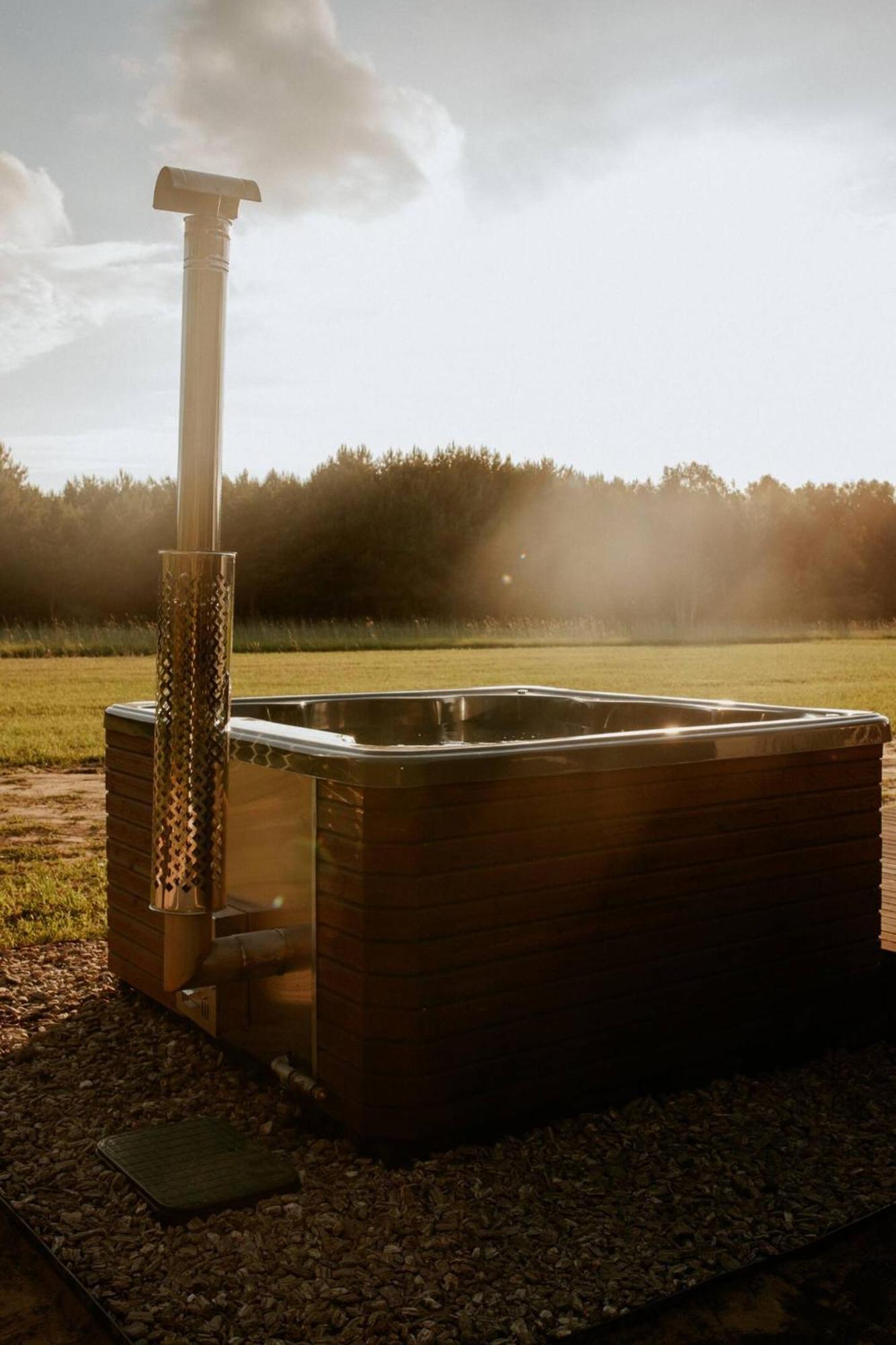 Uroczy Maly Z Jacuzzi Villa